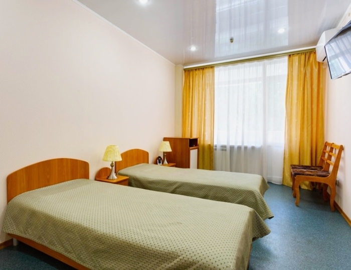 Трехместный улучшенный с балконом/ корпус 1 - Пансионат «Солнечный» Николаевка