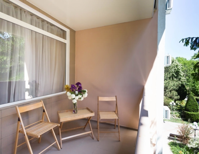 Трехместный улучшенный с балконом/ корпус 1 - Пансионат «Солнечный» Николаевка